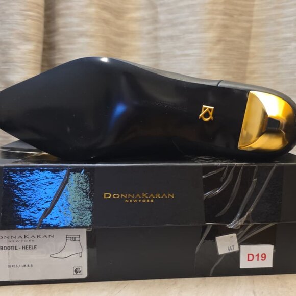 Donna Karan New York Womens Clair High Heel Ankle Black Size 11 - D19 - Picture 3 of 3